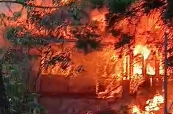 Tragedi Kebakaran Tewaskan Lansia Pemilik Homestay dan 2 Tamunya di Tomohon